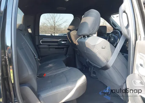 2024 Ram 2500 Big Horn 4X4 6'4 Box z USA, uszkodzony, nr VIN 3C6UR5DL2RG106300